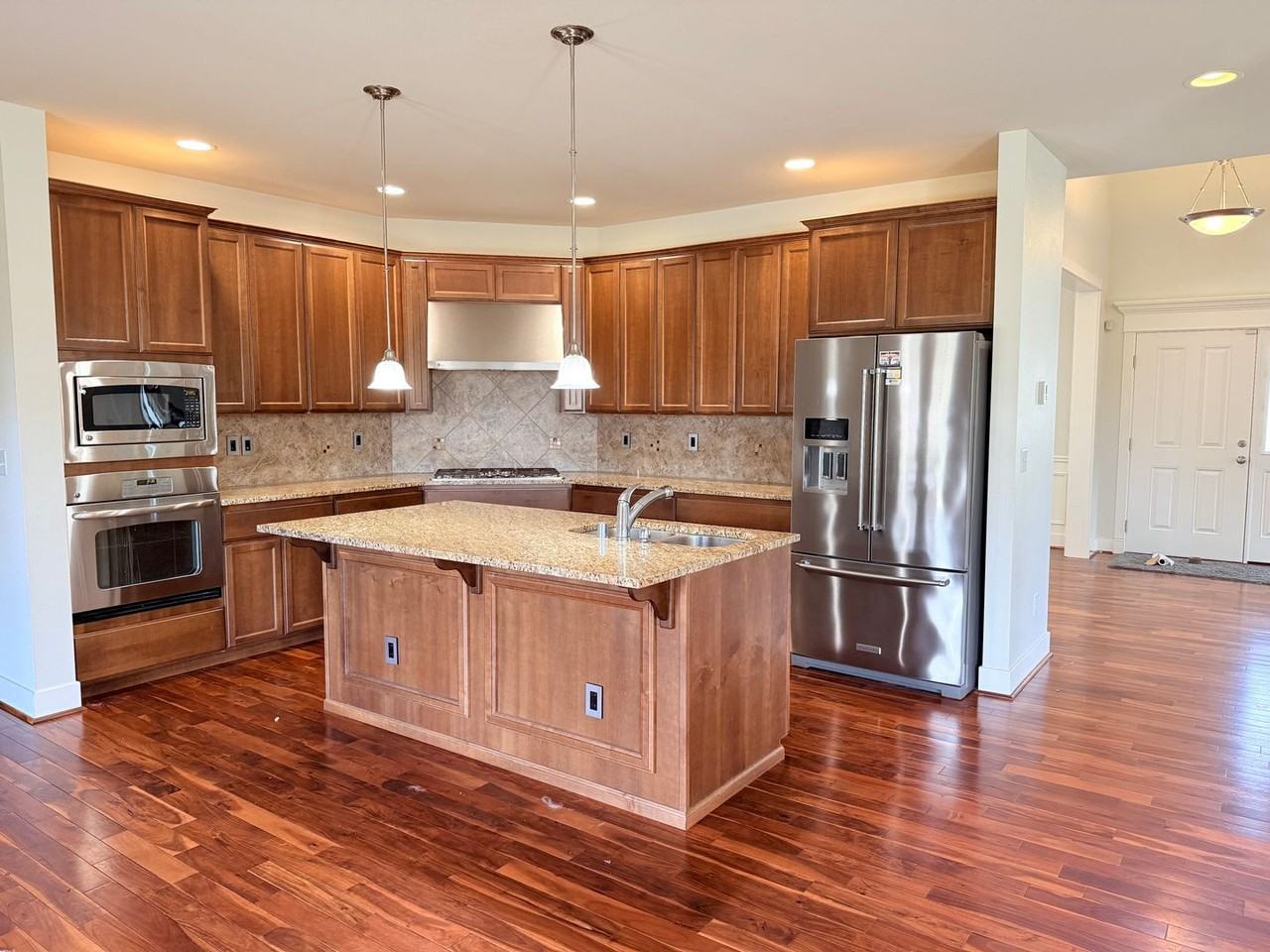 2710 242nd Pl Sw - Photo 7 of 33