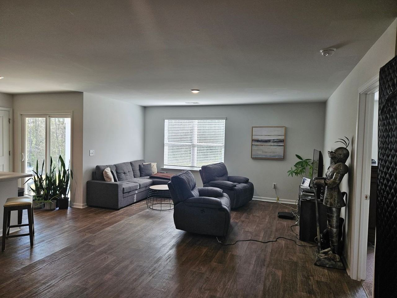 399 High Ridge Ct - Photo 5 of 20