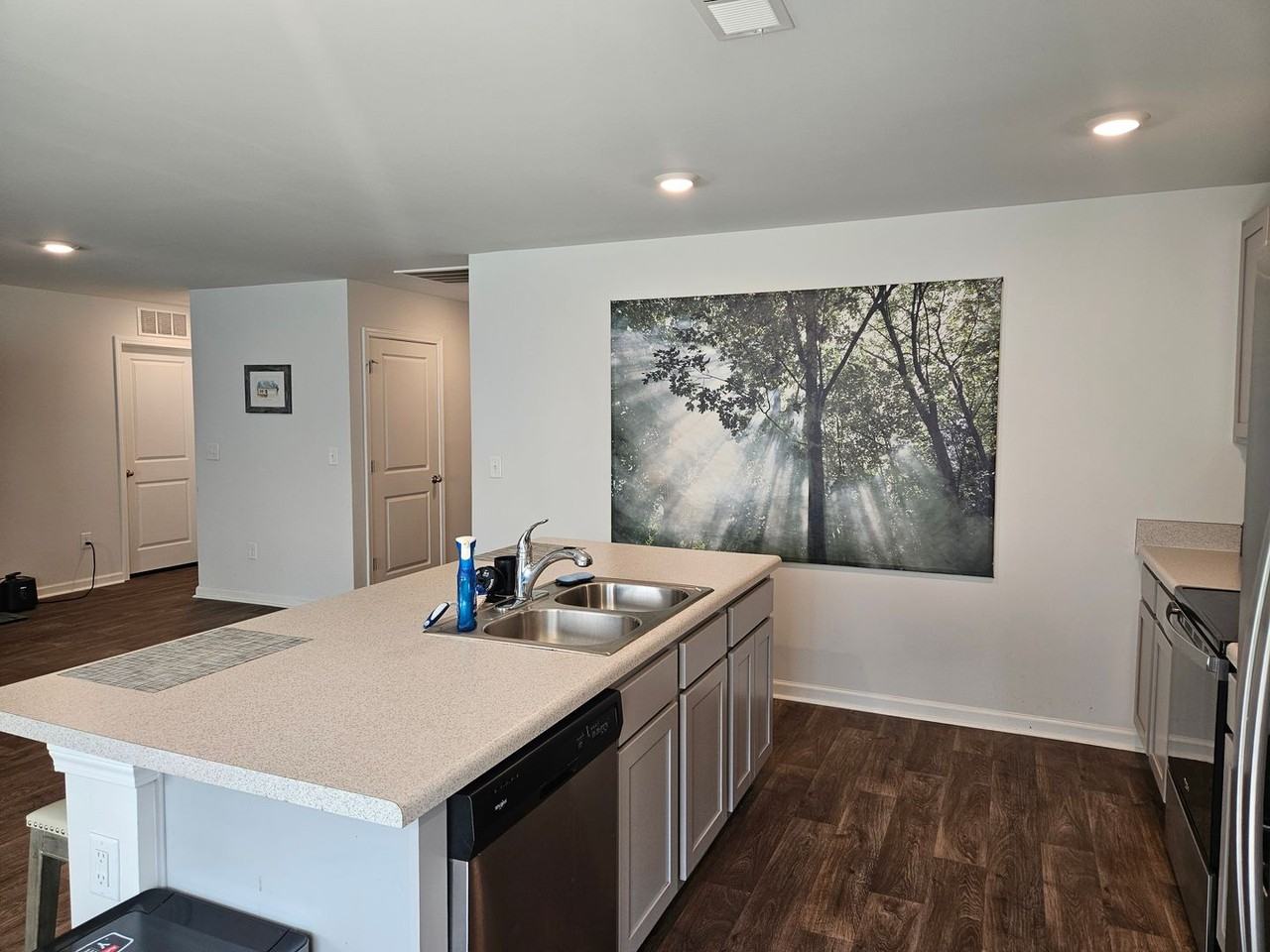 399 High Ridge Ct - Photo 7 of 20