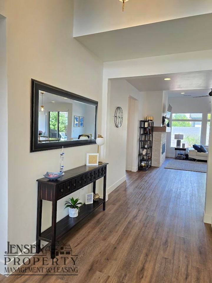 2154 N Serenita St - Photo 7 of 40