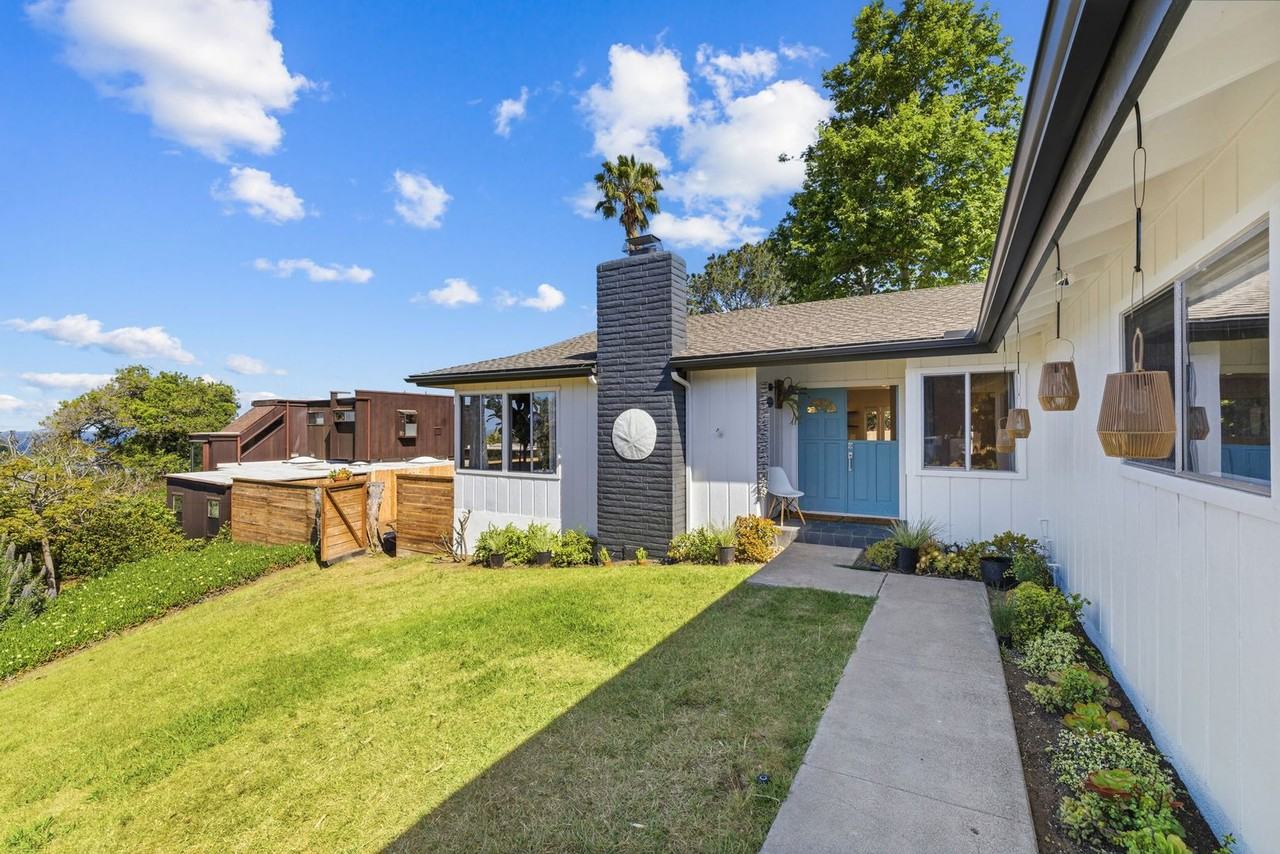 450 8th St - Photo 2 of 24