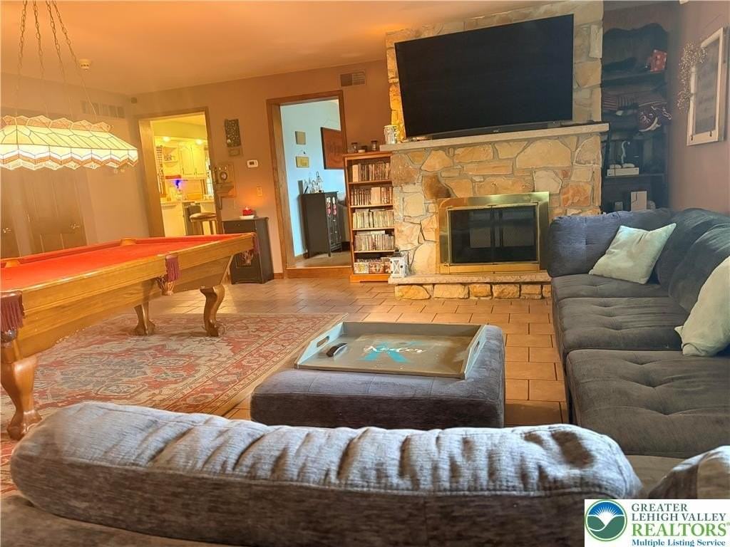 100 Hazlewood Rd - Photo 5 of 31