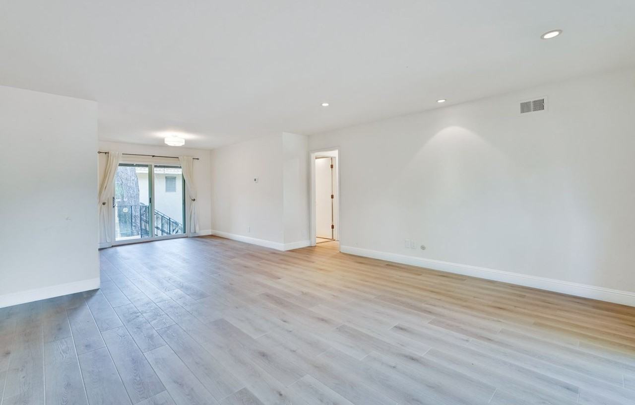 104 Lyell St - Photo 3 of 25