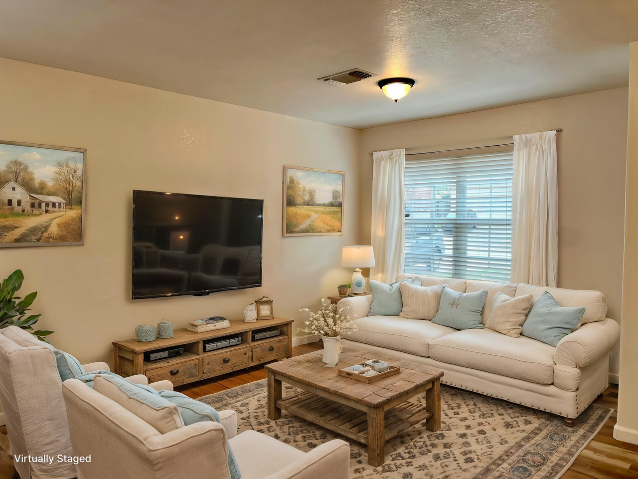 7115 Sun Valley Dr - Photo 3 of 32