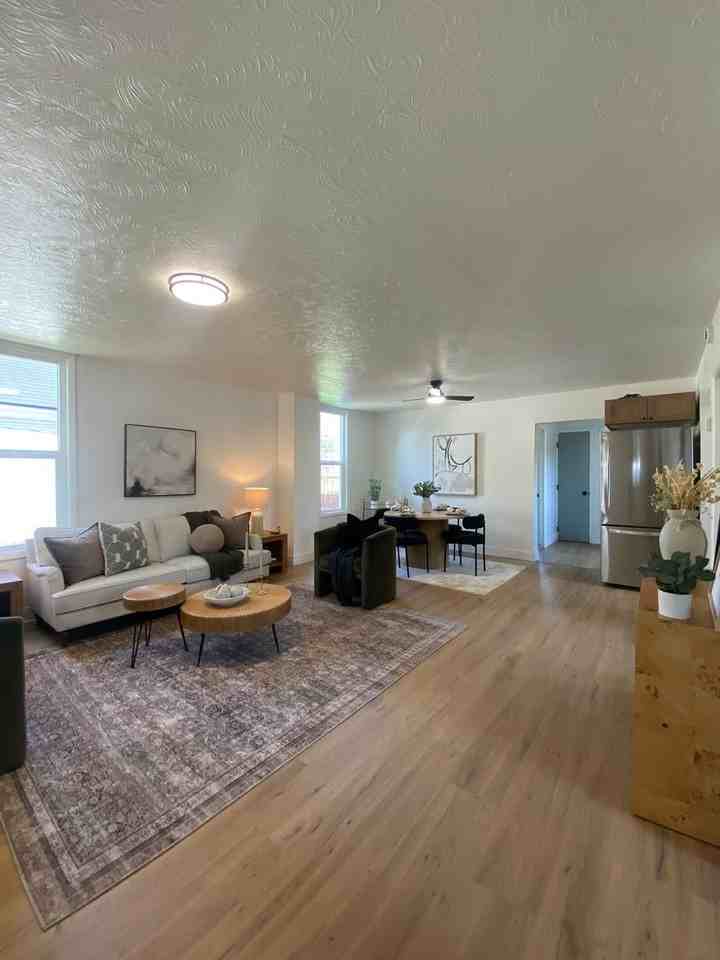 3127 E Jackson Ave - Photo 6 of 19