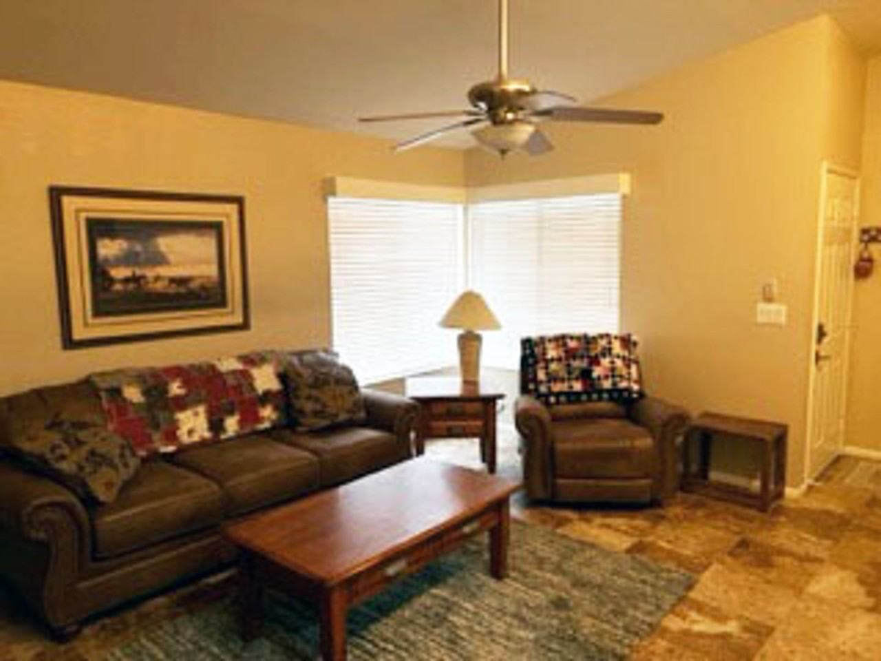 2071 Burnside Dr - Photo 4 of 10