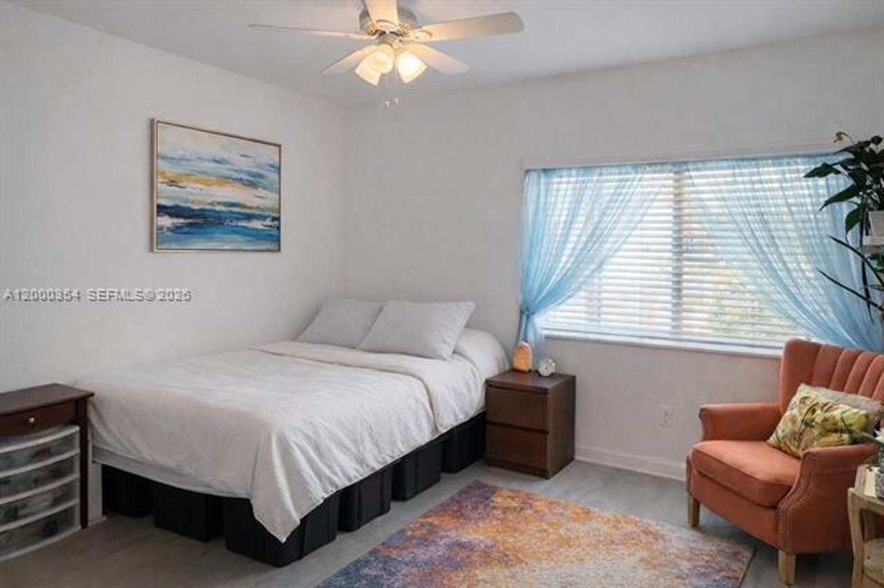 701 Meridian Ave #4 - Photo 5 of 10