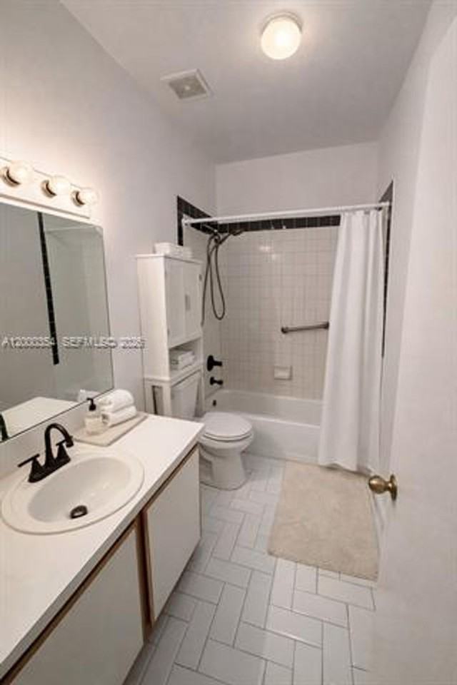 701 Meridian Ave #4 - Photo 7 of 10