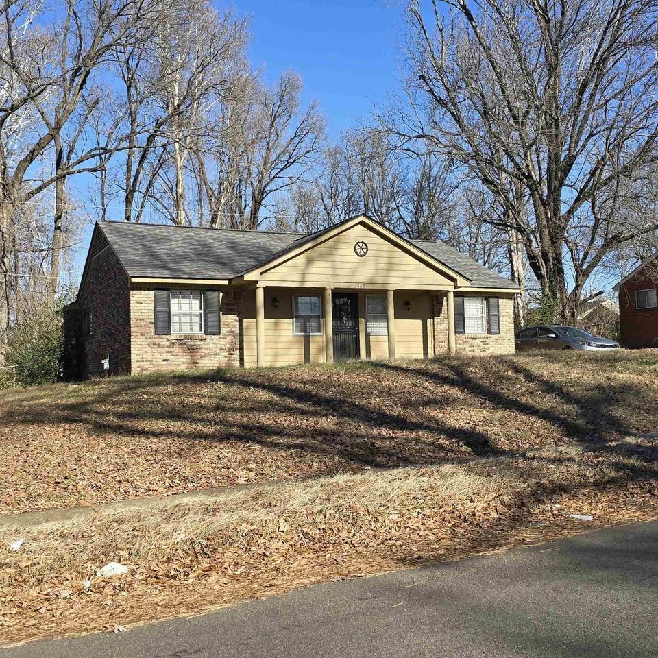 2662 Orman Ave - Photo 2 of 2