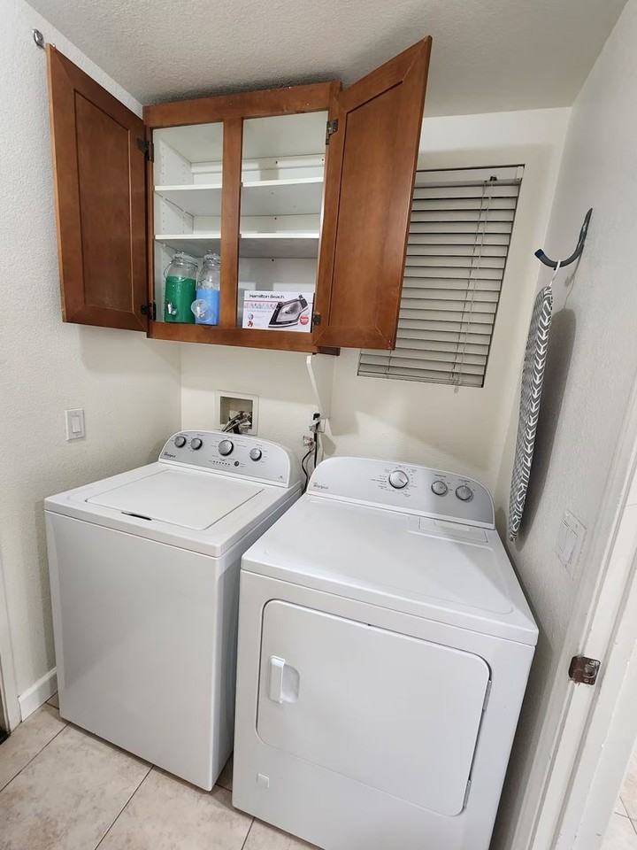 6233 Avenida De Las Vistas #4 - Photo 6 of 33