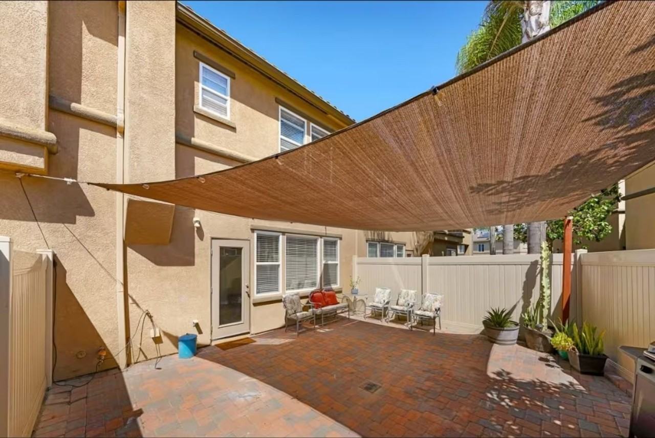 6233 Avenida De Las Vistas #4 - Photo 7 of 33