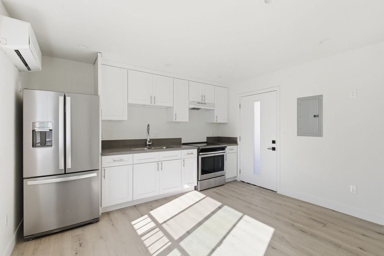 1474 S Wooster St - Photo 5 of 5