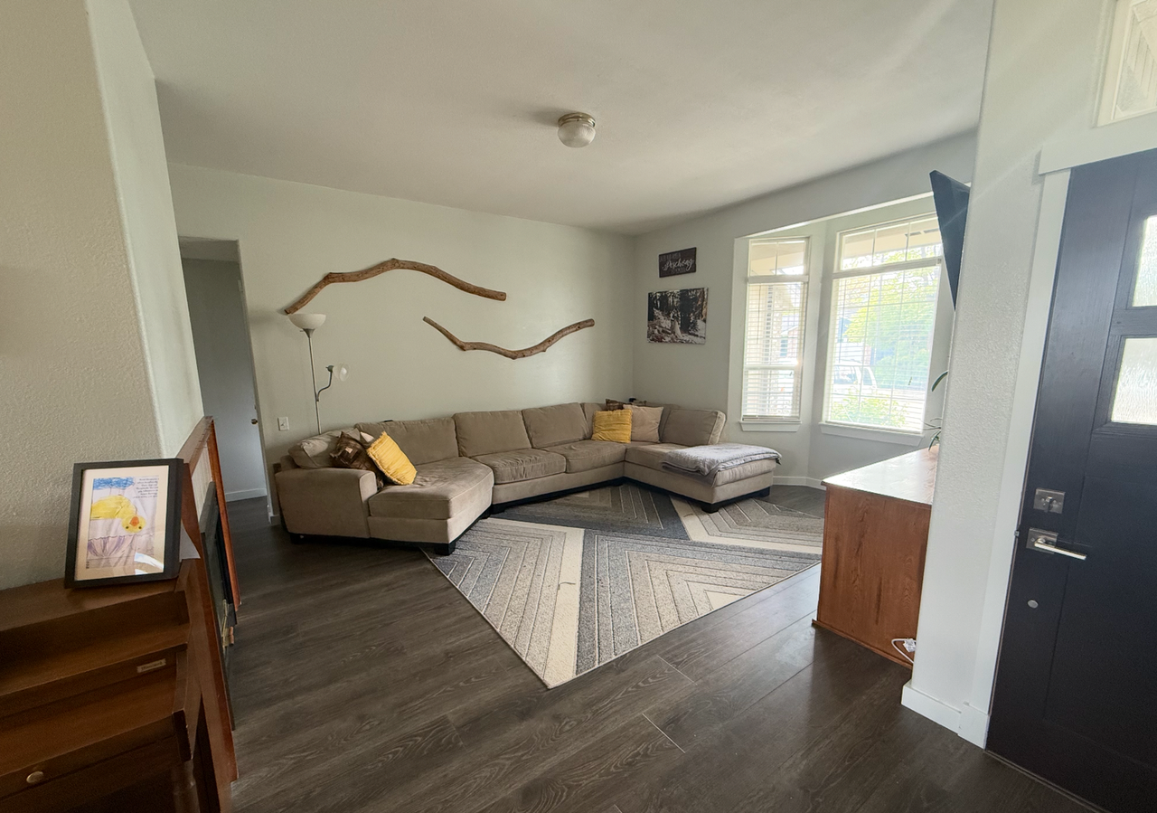 162 W Woodbury Dr - Photo 4 of 18