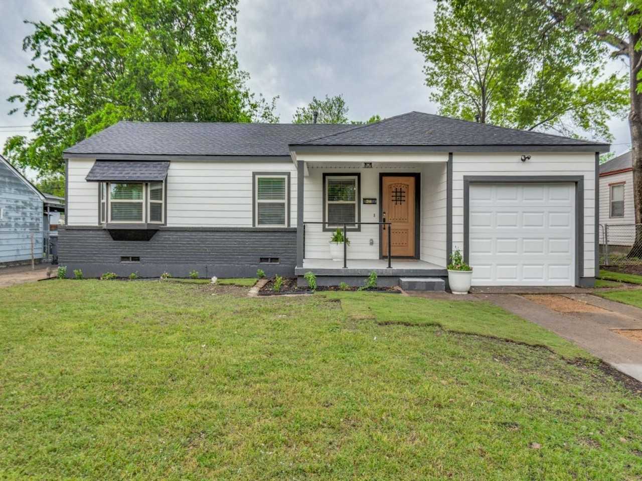 3160 Bohannon Dr - Photo 2 of 26