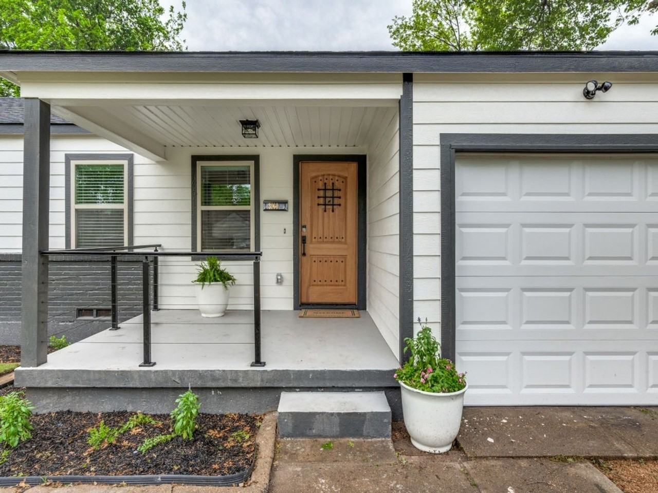 3160 Bohannon Dr - Photo 3 of 26