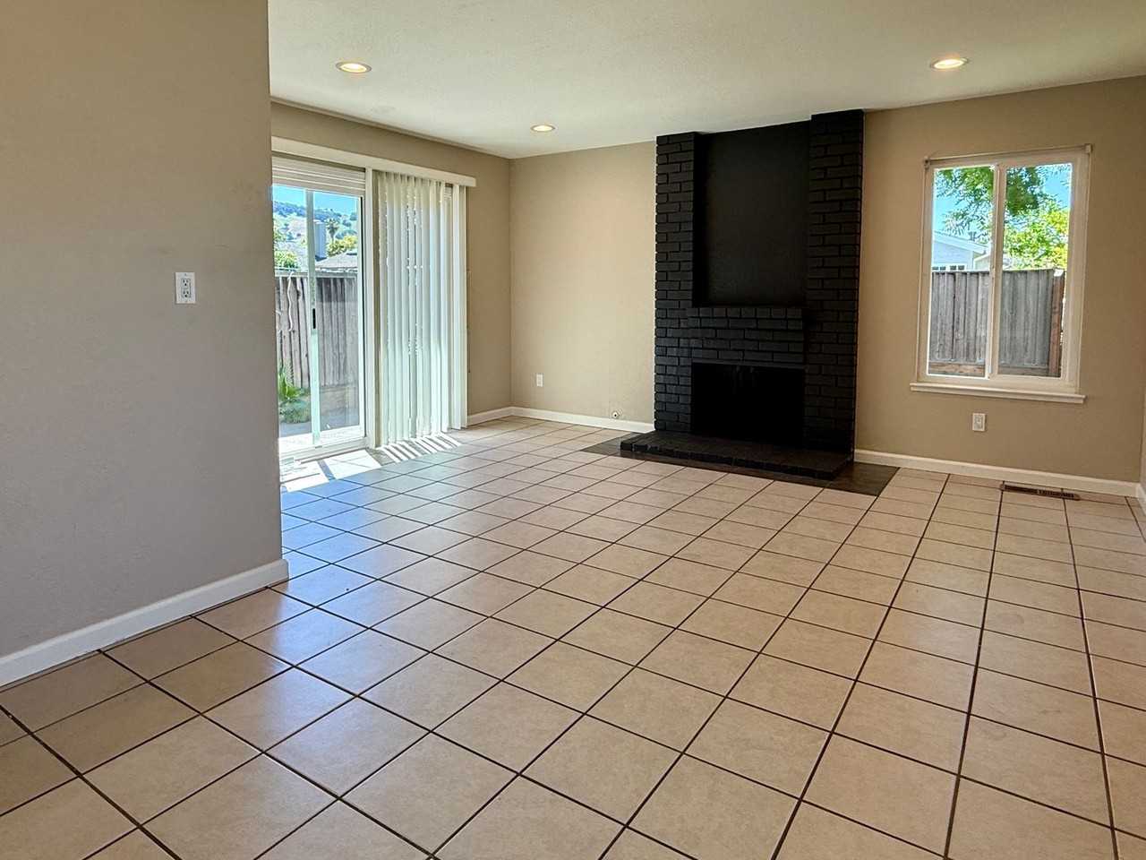 396 Nature Dr #A - Photo 3 of 13