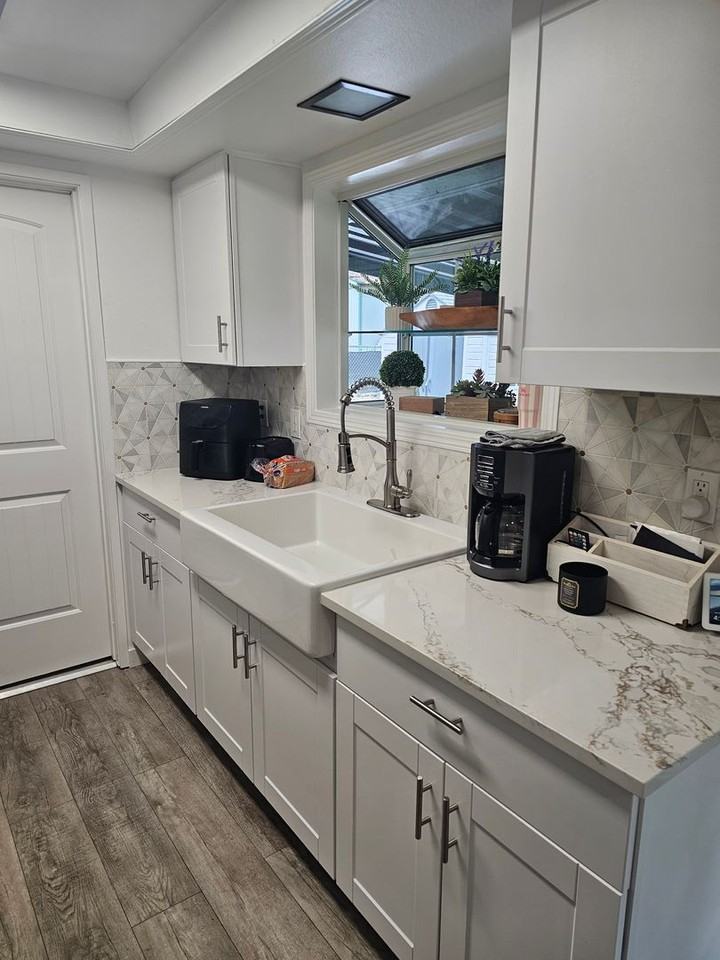 729 Oakcrest St Se - Photo 5 of 14