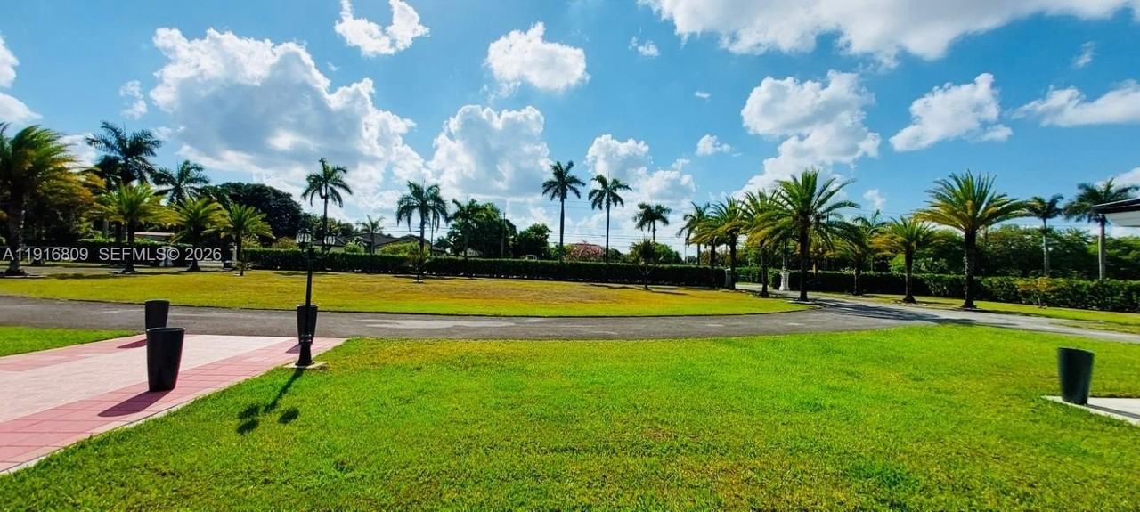 29325 Sw 182nd Ave - Photo 2 of 38