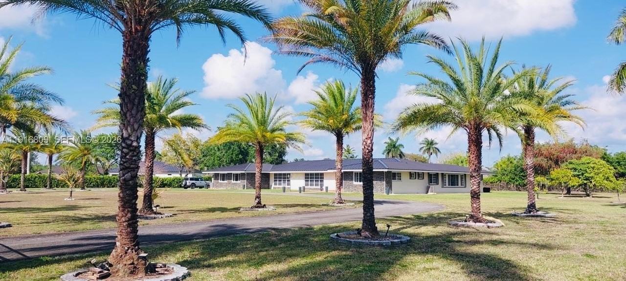 29325 Sw 182nd Ave - Photo 4 of 38