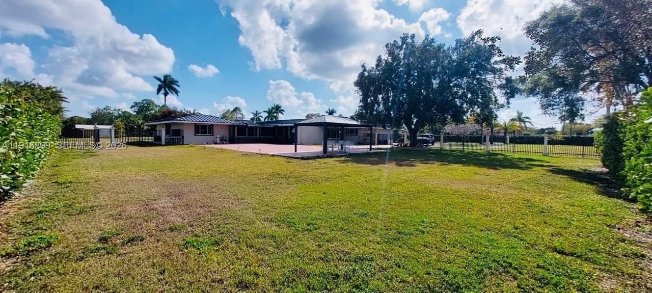 29325 Sw 182nd Ave - Photo 5 of 38