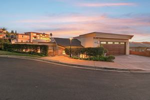 featured image of 1177 Avenida Amantea