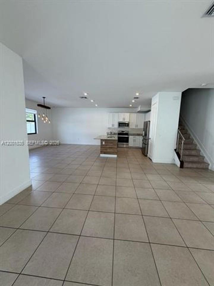 23520 Sw 107th Ct - Photo 4 of 13
