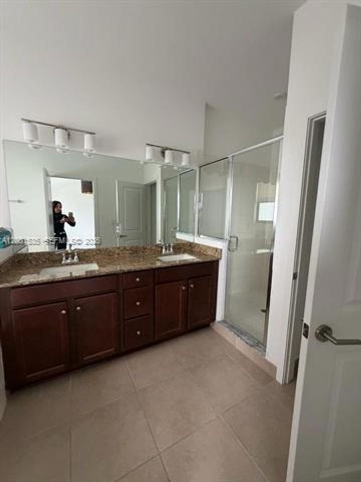 23520 Sw 107th Ct - Photo 6 of 13