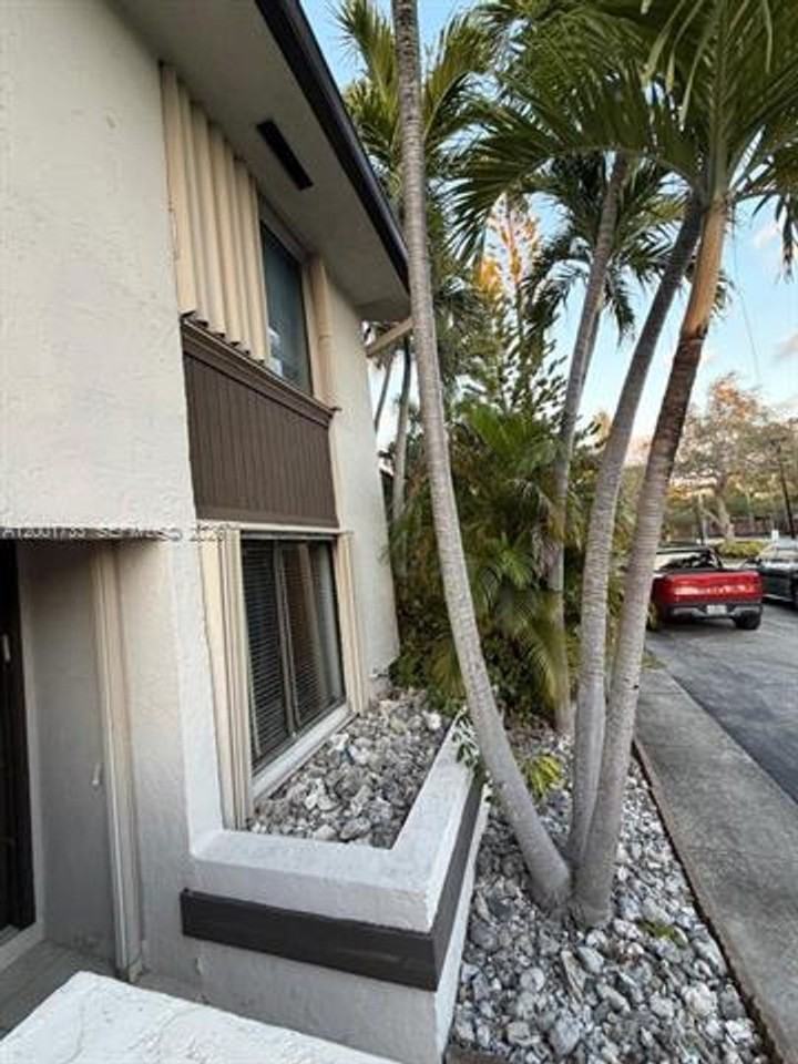 2661 2661 NE 164th St th 40 - Photo 2 of 27