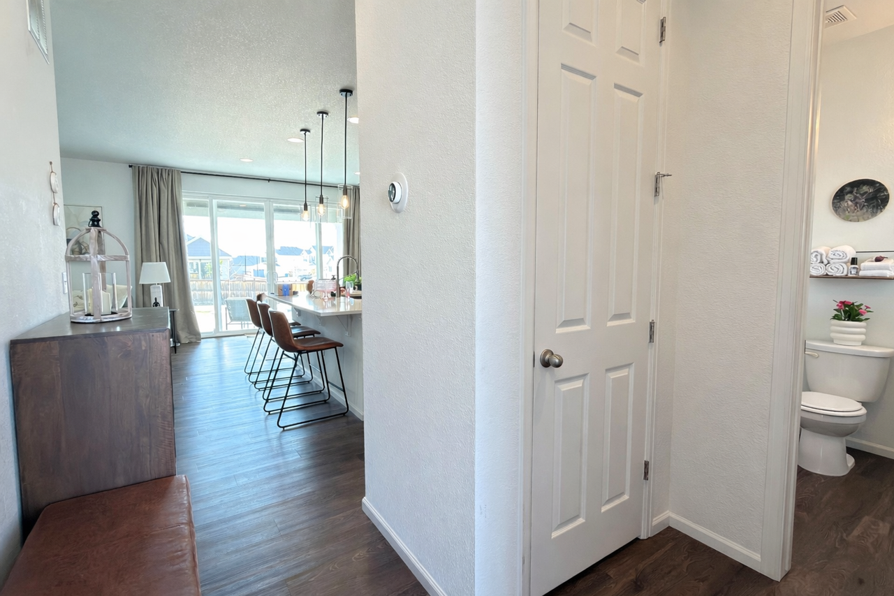 965 Waterloo Ct - Photo 6 of 33