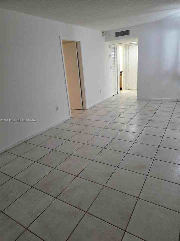 8035 Sw 107th Ave #221 - Photo 6 of 30
