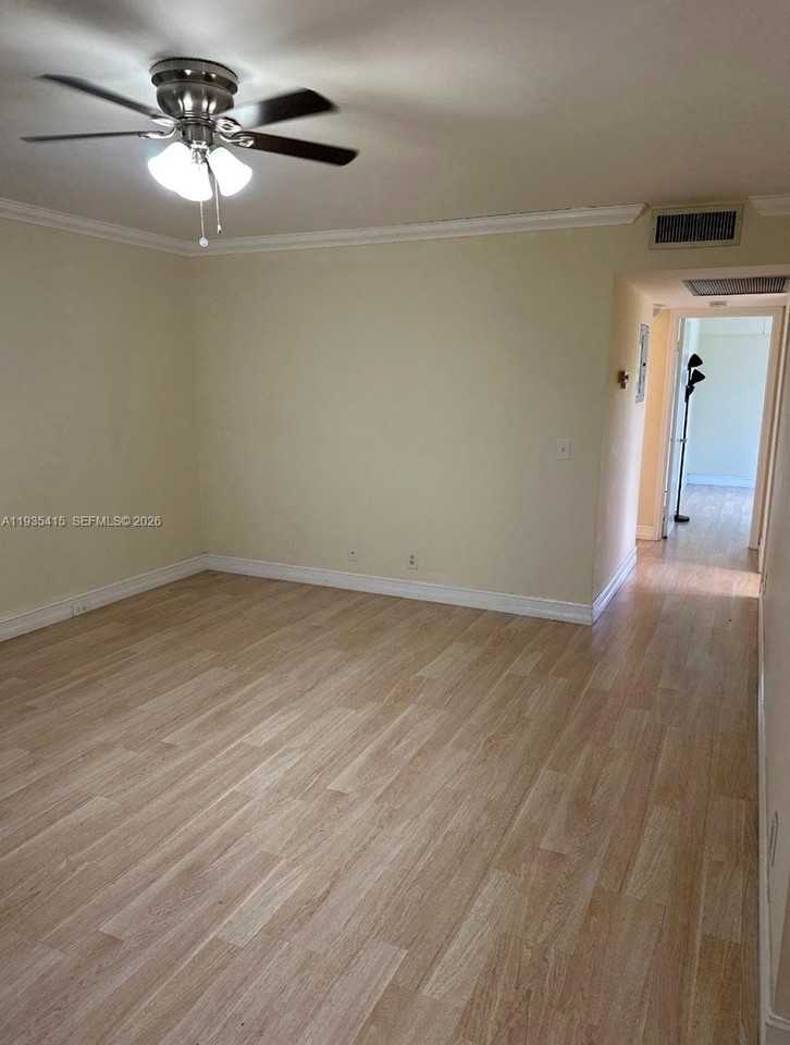 200 Sw 132nd Way #310L