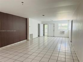 4548 Sw 33rd Ave - Photo 1 of 1