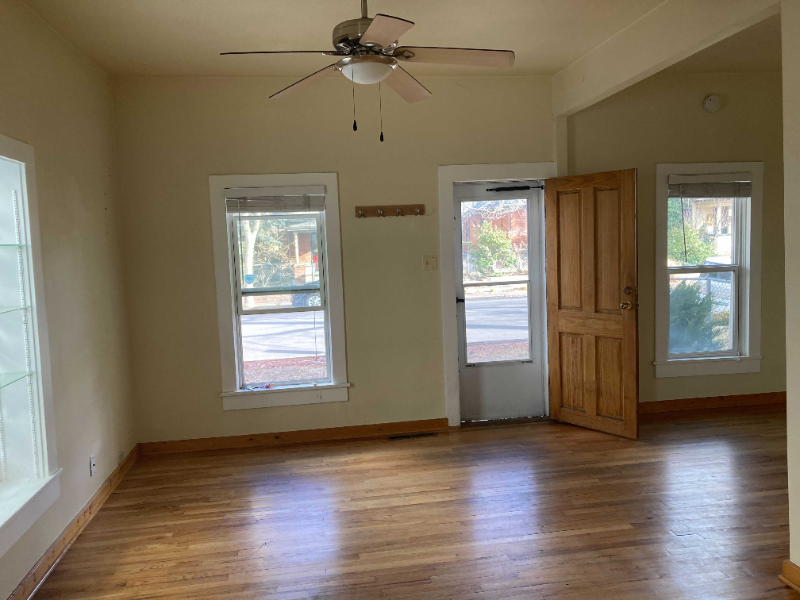 831 Elati St - Photo 2 of 18