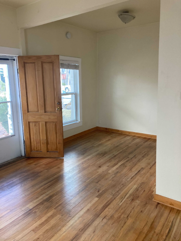 831 Elati St - Photo 3 of 18