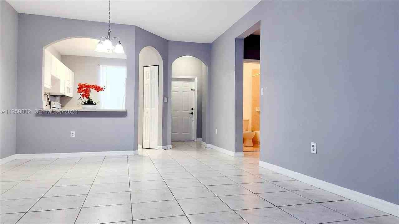 741 Se 2nd St #741 - Photo 3 of 30