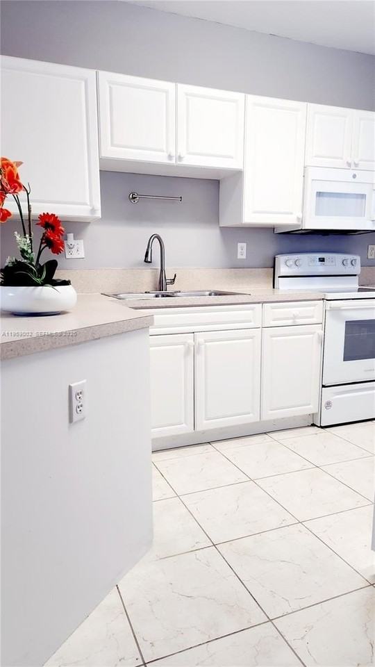 741 Se 2nd St #741 - Photo 4 of 30