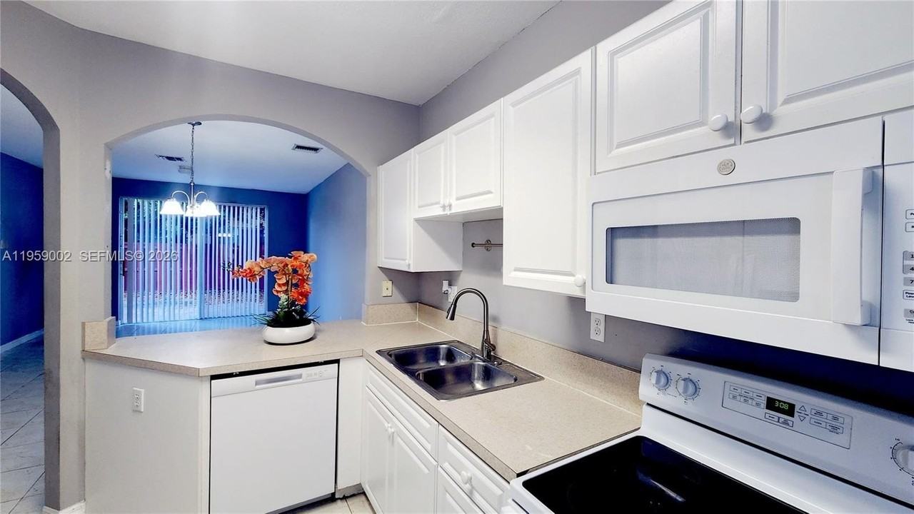 741 Se 2nd St #741 - Photo 6 of 30