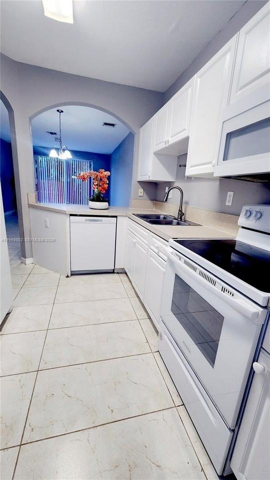 741 Se 2nd St #741 - Photo 7 of 30