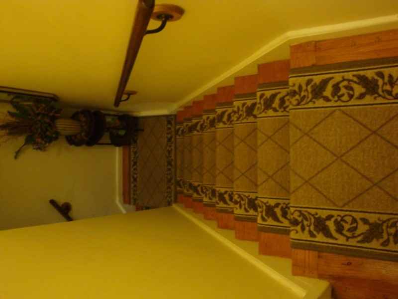 3 Camelot Dr #4 - Photo 5 of 13