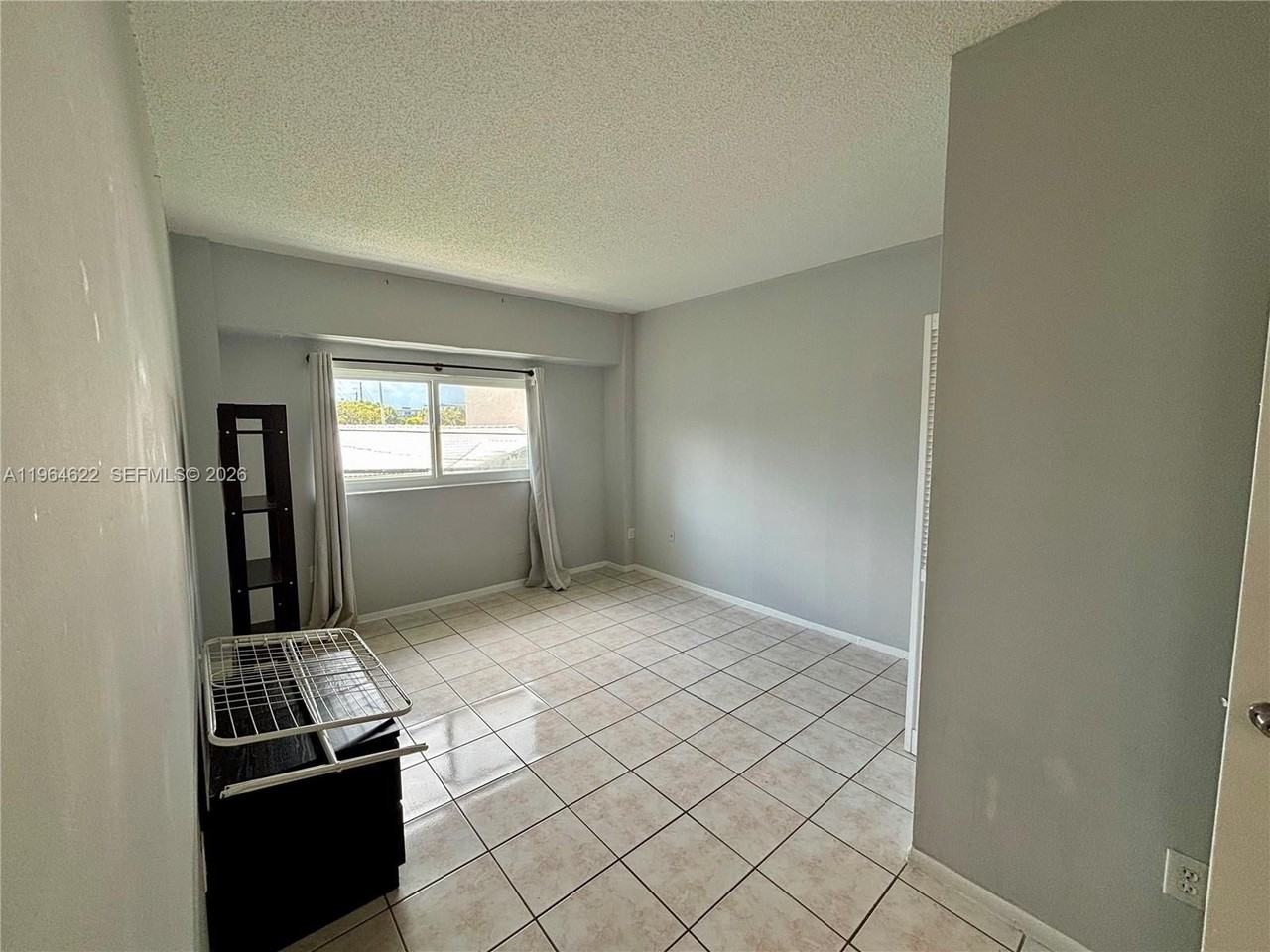 1960 Marseille Dr #204 - Photo 3 of 7