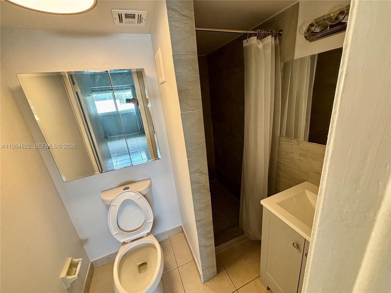 1960 Marseille Dr #204 - Photo 4 of 7