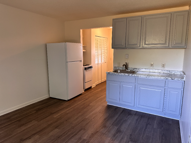 10 Belchertown Rd #6 - Photo 2 of 7