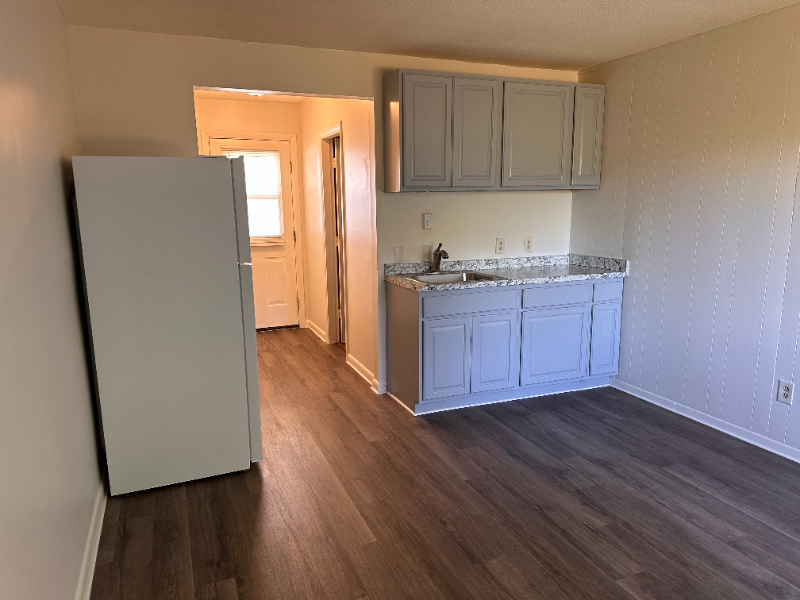 10 Belchertown Rd #6 - Photo 3 of 7