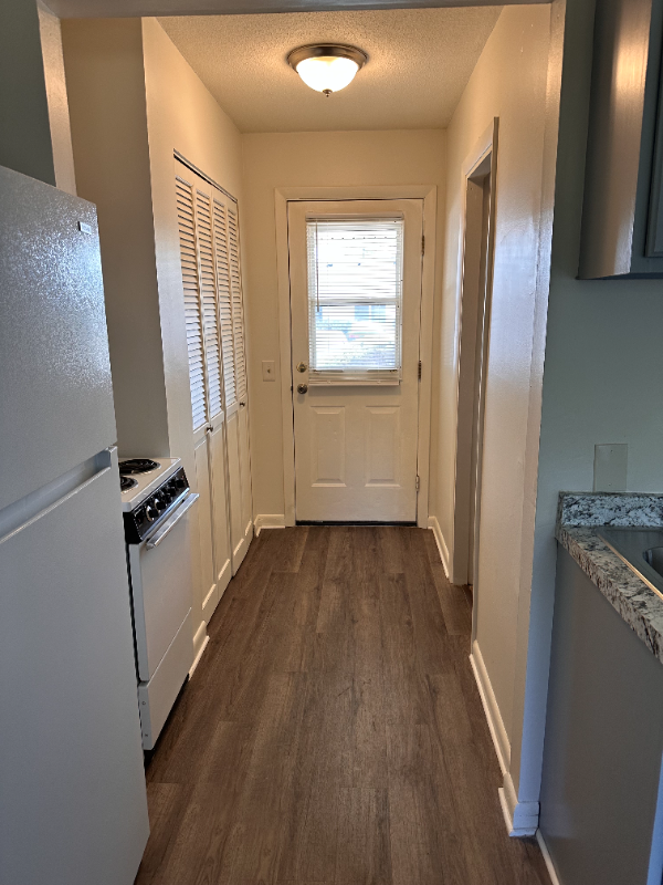 10 Belchertown Rd #6 - Photo 4 of 7