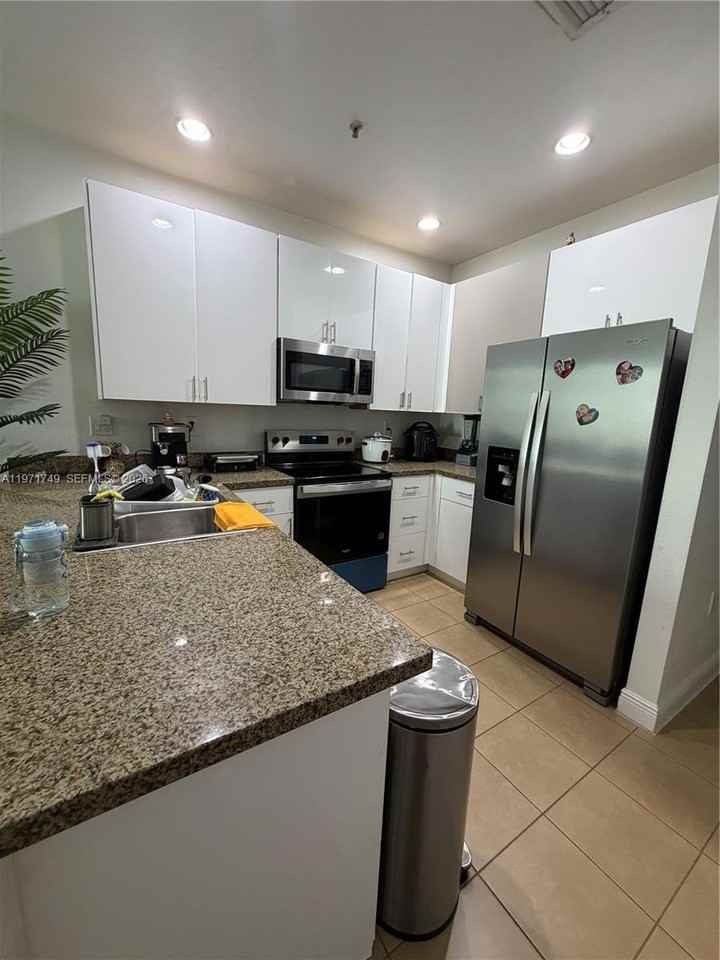 977 Sw 147th Ave #2509 - Photo 3 of 9