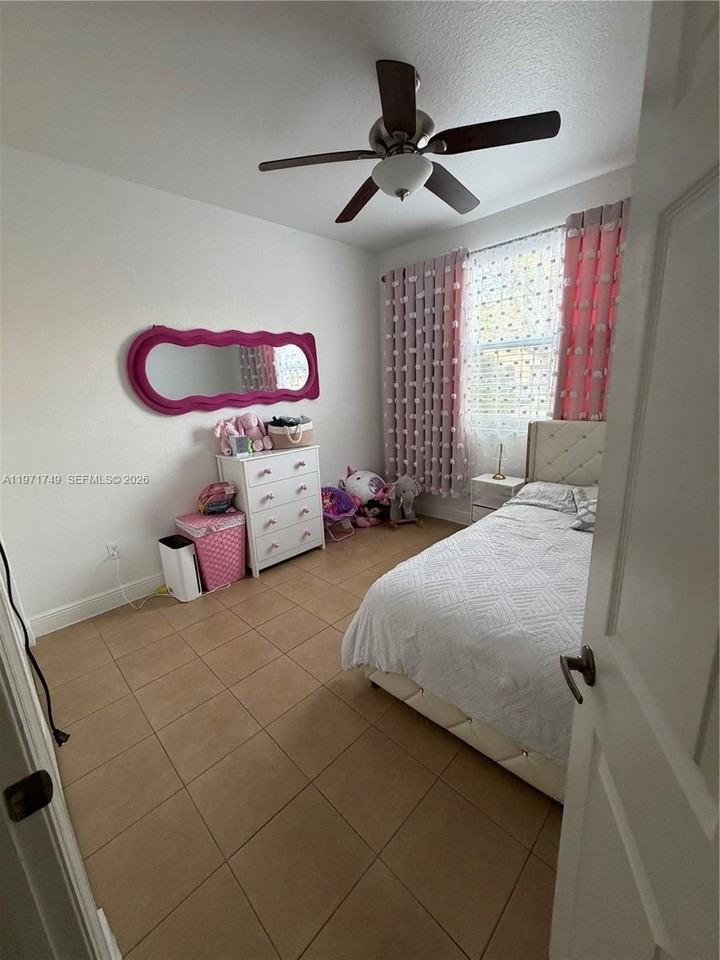 977 Sw 147th Ave #2509 - Photo 6 of 9