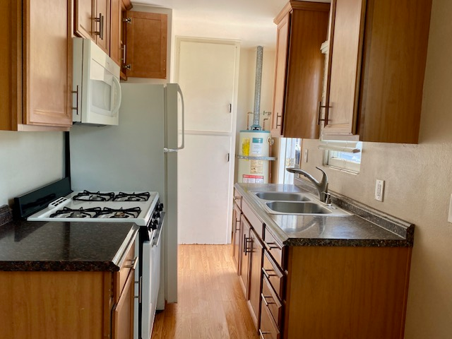 2055 Morena Blvd - Photo 6 of 11