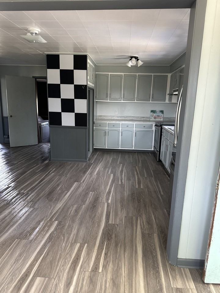 34905 Gordy Rd - Photo 4 of 12
