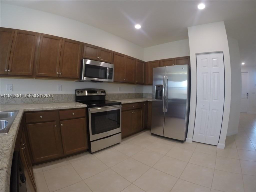 25356 Sw 116th Ave - Photo 3 of 4