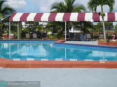 20337 Ne 2nd Ave #A15 - Photo 3 of 9